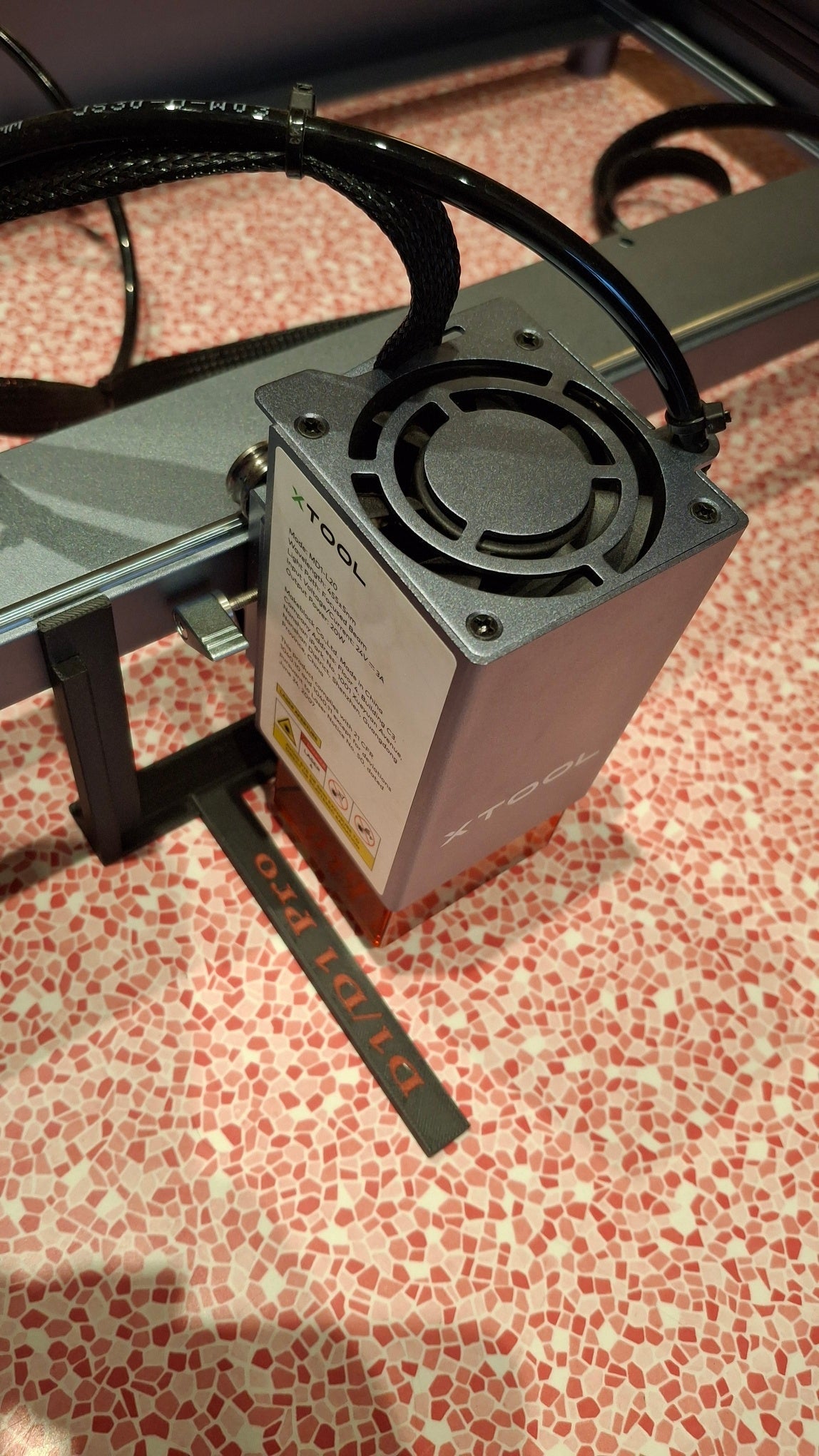 Xtool D1 and D1 pro laser cutter / engraver tools
